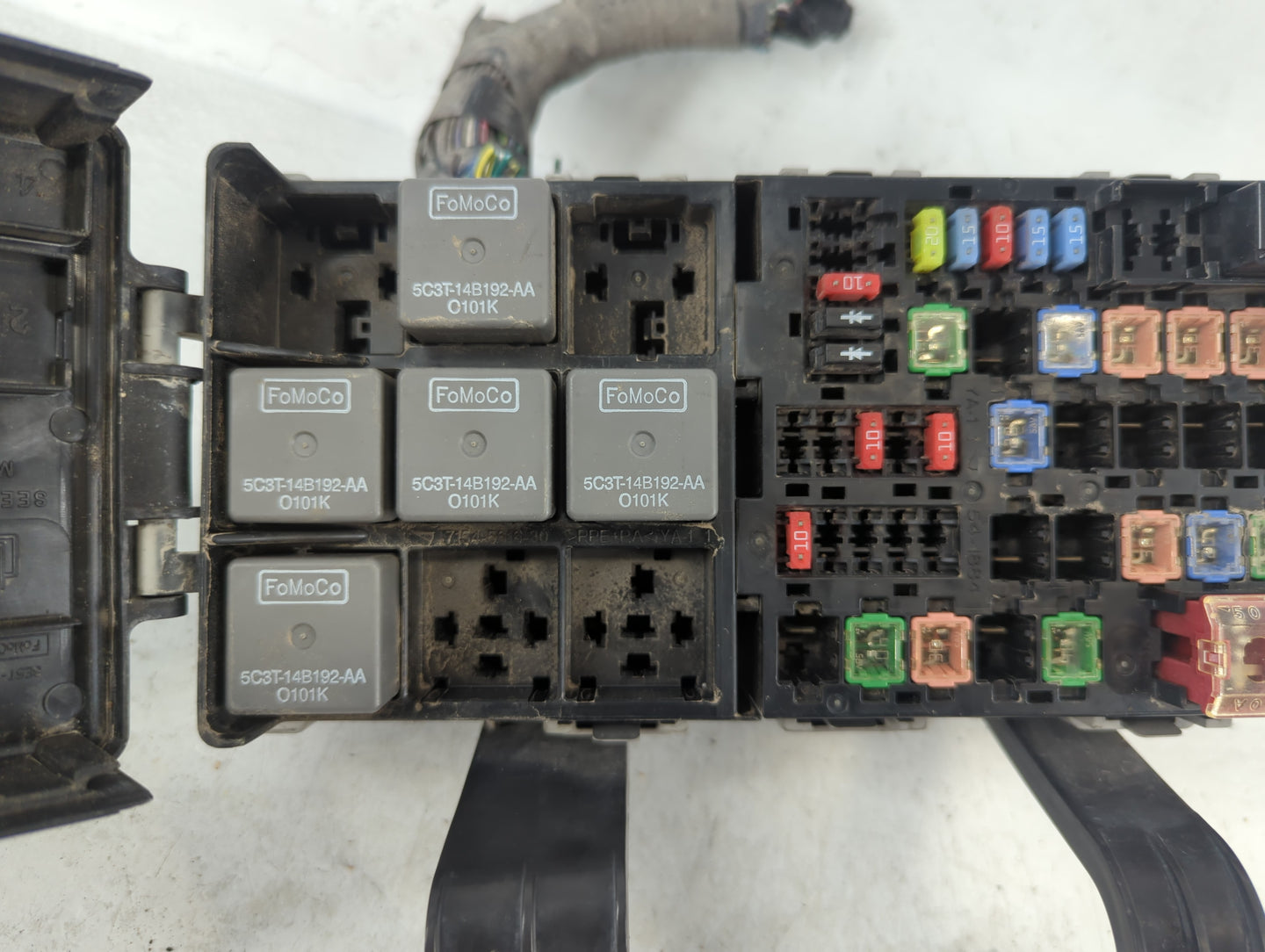 2010-2012 Ford Fusion Fusebox Fuse Box Panel Relay Module P/N:BE5T-14290-H Fits Fits 2010 2011 2012 OEM Used Auto Parts - Oe