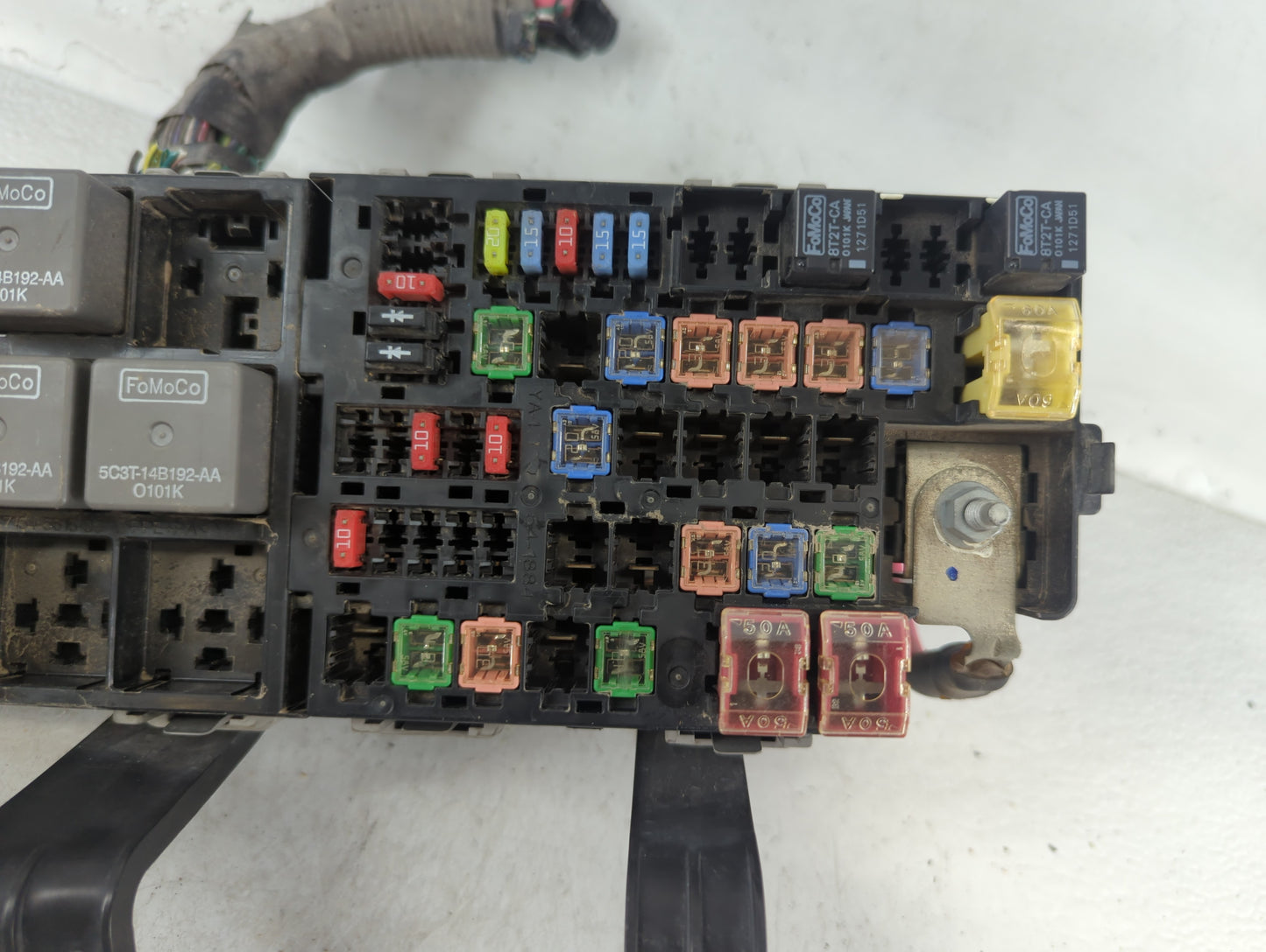 2010-2012 Ford Fusion Fusebox Fuse Box Panel Relay Module P/N:BE5T-14290-H Fits Fits 2010 2011 2012 OEM Used Auto Parts - Oe