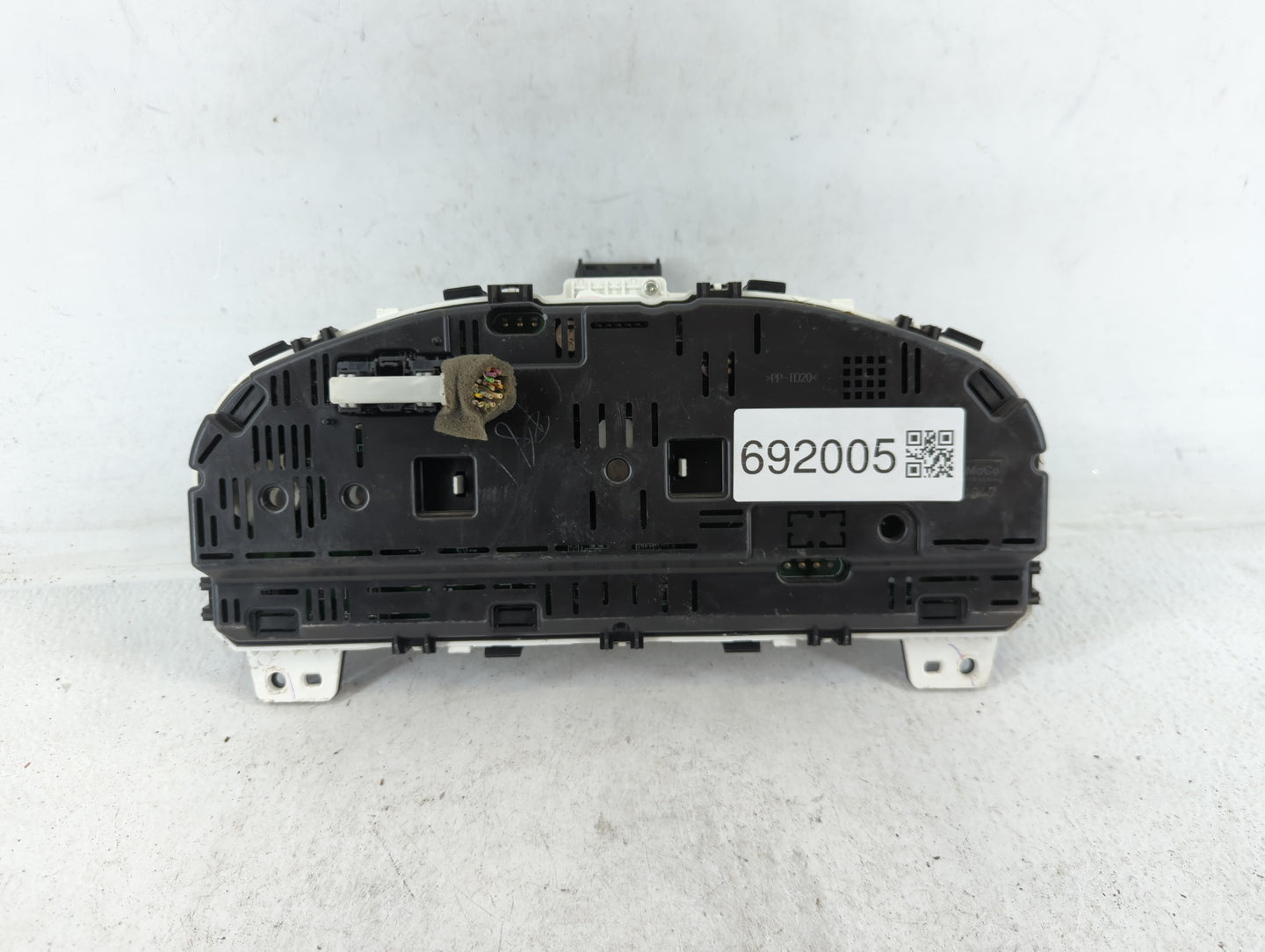 2011-2012 Ford Fusion Instrument Cluster Speedometer Gauges P/N:BE5T-10849-GD Fits Fits 2011 2012 OEM Used Auto Parts - Oemu