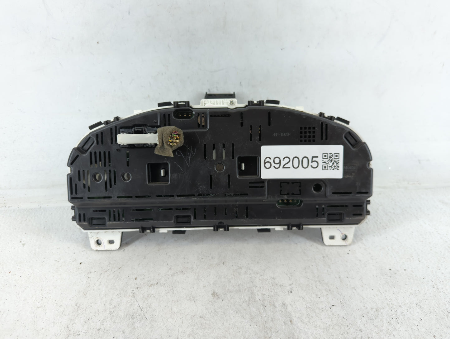 2011-2012 Ford Fusion Instrument Cluster Speedometer Gauges P/N:BE5T-10849-GD Fits Fits 2011 2012 OEM Used Auto Parts - Oemu