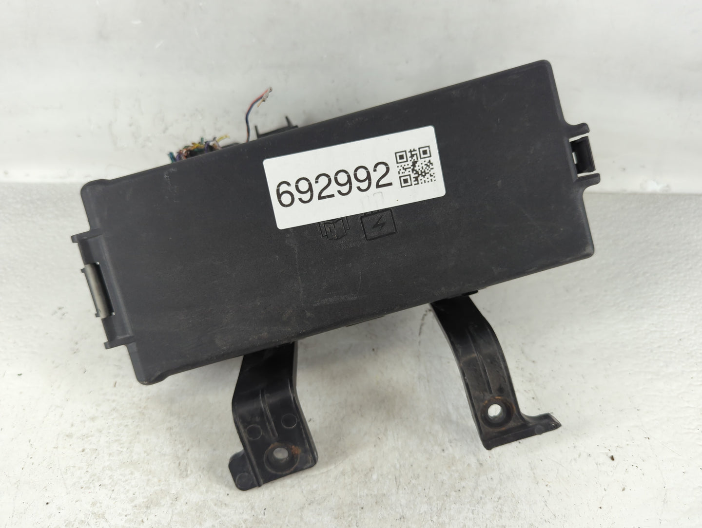 2010-2012 Ford Fusion Fusebox Fuse Box Panel Relay Module P/N:BE5T-14290-H Fits Fits 2010 2011 2012 OEM Used Auto Parts - Oe