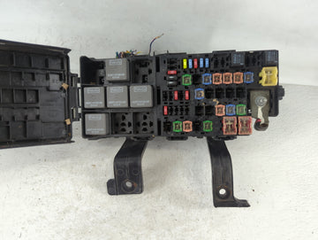 2010-2012 Ford Fusion Fusebox Fuse Box Panel Relay Module P/N:BE5T-14290-H Fits Fits 2010 2011 2012 OEM Used Auto Parts