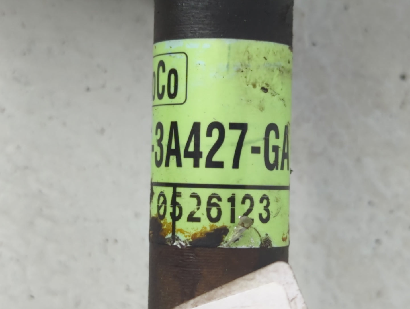 2010-2012 Ford Fusion Axle Shaft Front Passenger Cv C/v - Oemusedautoparts1.com