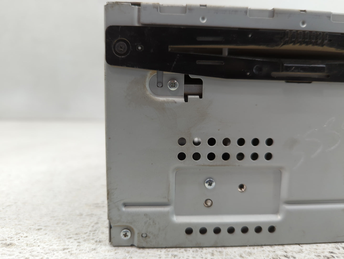 2011-2012 Ford Fusion Radio AM FM Cd Player Receiver Replacement P/N:BE5T-18D822-AB Fits Fits 2011 2012 OEM Used Auto Parts 