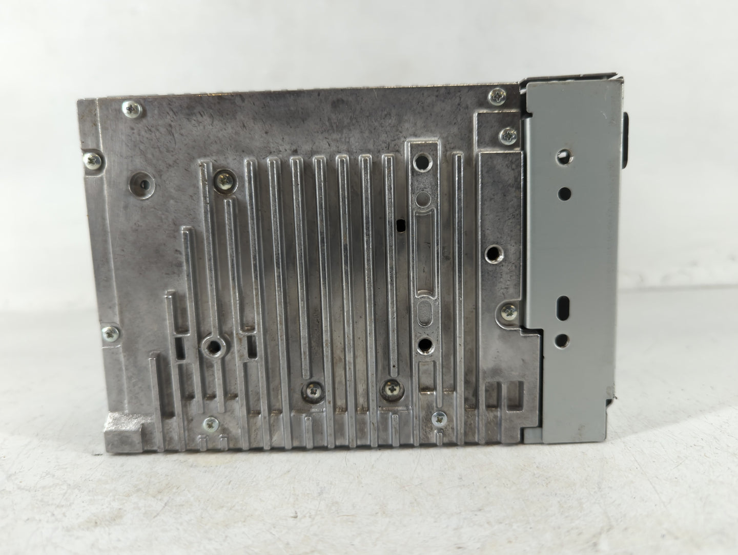 2010-2012 Ford Fusion Am Fm Cd Player Radio Receiver - Oemusedautoparts1.com