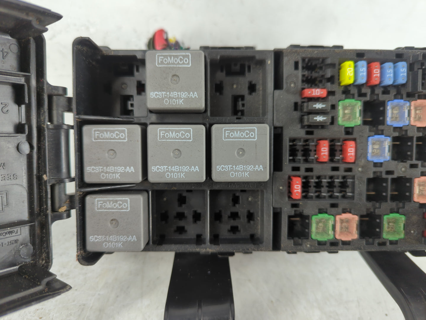 2010-2012 Ford Fusion Fusebox Fuse Box Panel Relay Module P/N:BE5T-14290-H Fits Fits 2010 2011 2012 OEM Used Auto Parts - Oe