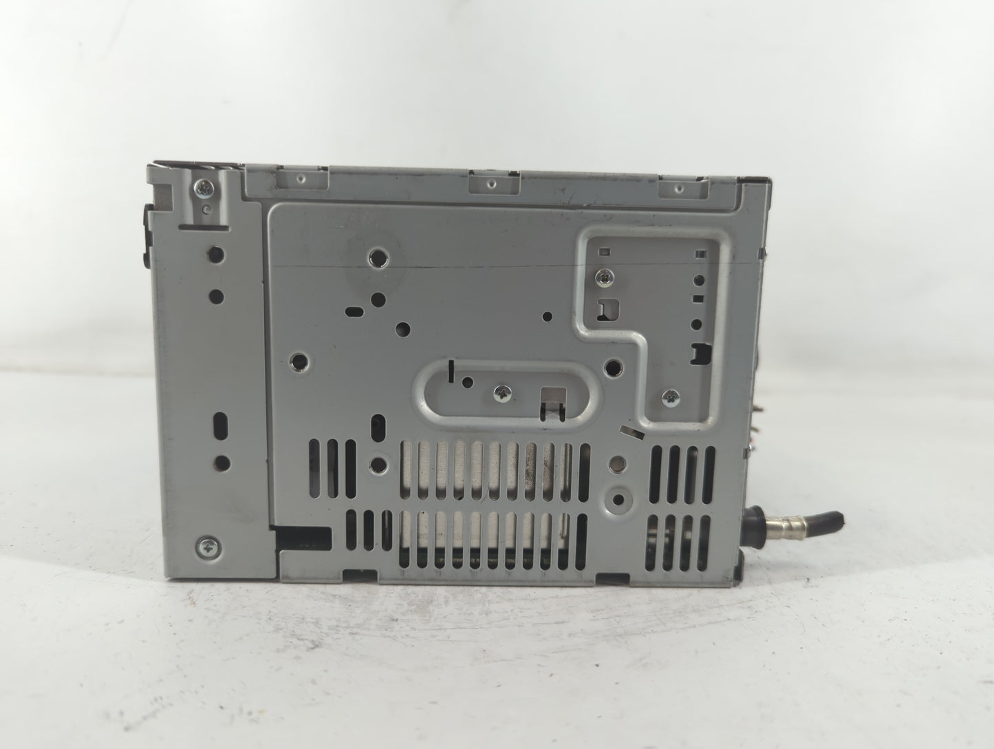 2010-2012 Ford Fusion Radio AM FM Cd Player Receiver Replacement P/N:BE5T-19C157-AB Fits Fits 2010 2011 2012 OEM Used Auto P
