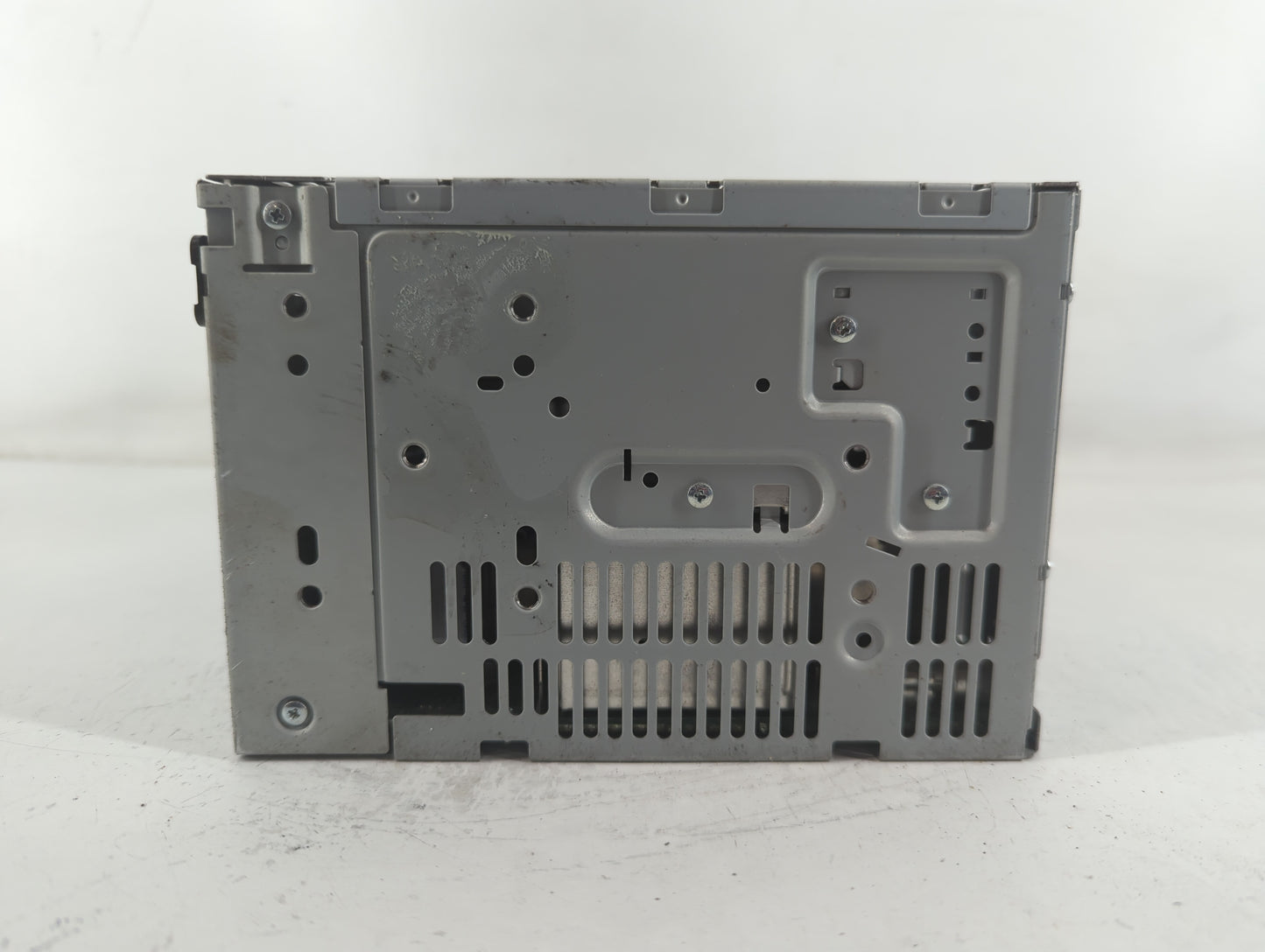 2010-2012 Ford Fusion Radio AM FM Cd Player Receiver Replacement P/N:BE5T-19C157-AB Fits Fits 2010 2011 2012 OEM Used Auto P