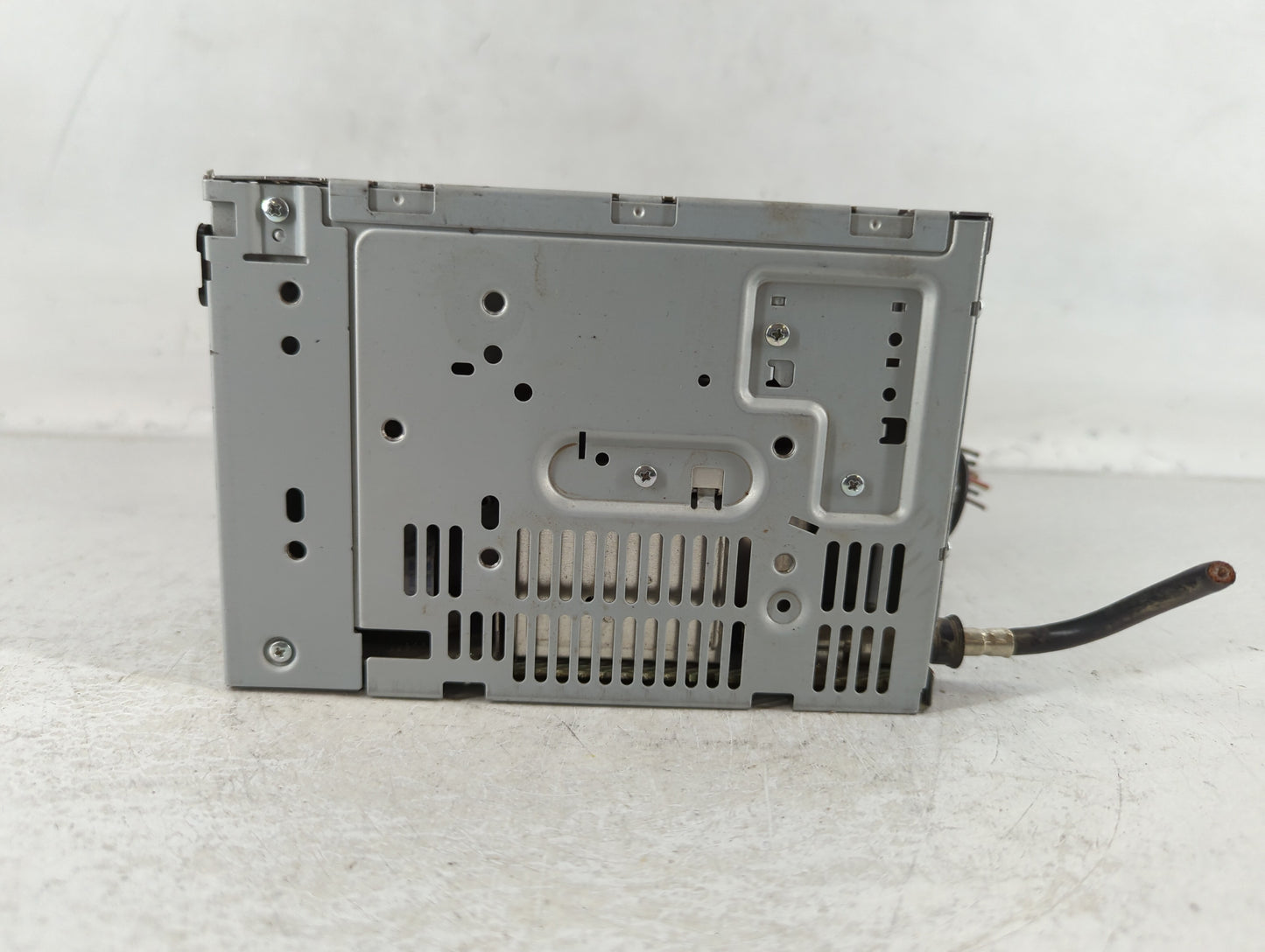 2010-2012 Ford Fusion Am Fm Cd Player Radio Receiver - Oemusedautoparts1.com