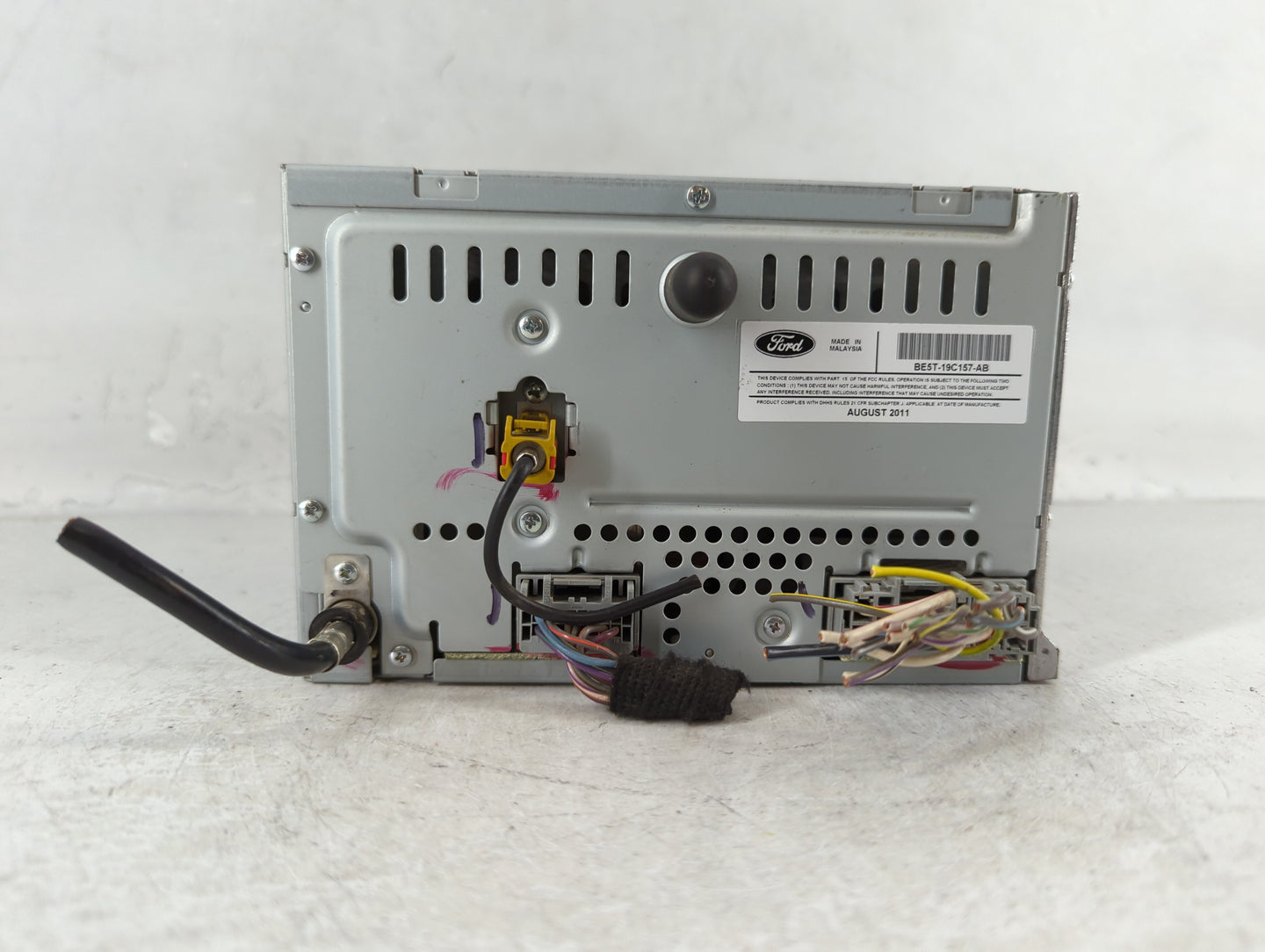 2010-2012 Ford Fusion Am Fm Cd Player Radio Receiver - Oemusedautoparts1.com