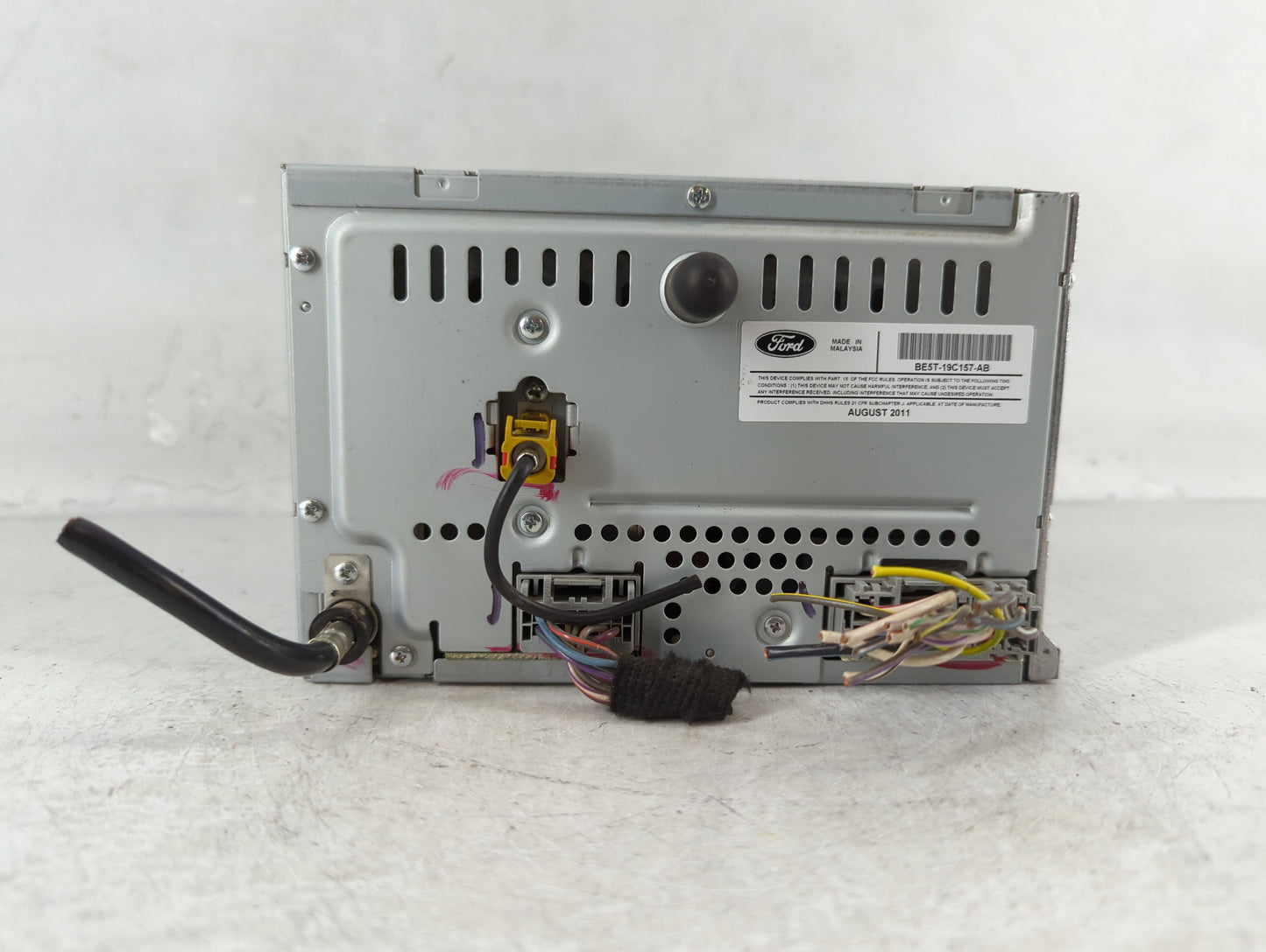 2010-2012 Ford Fusion Am Fm Cd Player Radio Receiver - Oemusedautoparts1.com