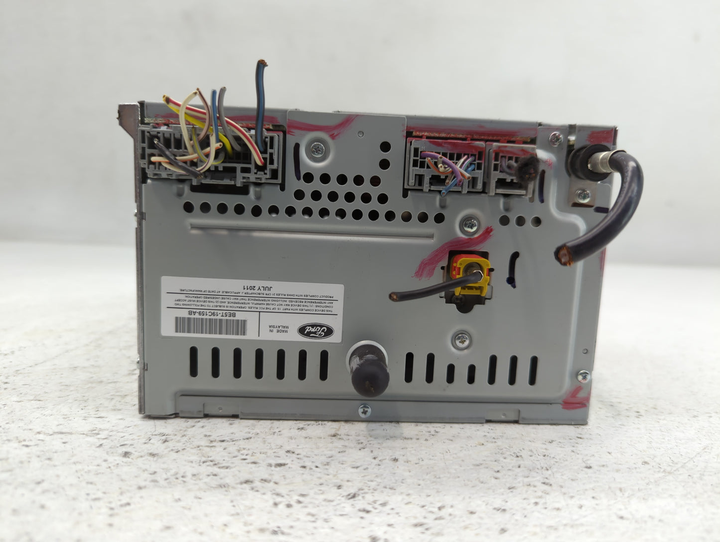 2011-2012 Ford Fusion Am Fm Cd Player Radio Receiver - Oemusedautoparts1.com