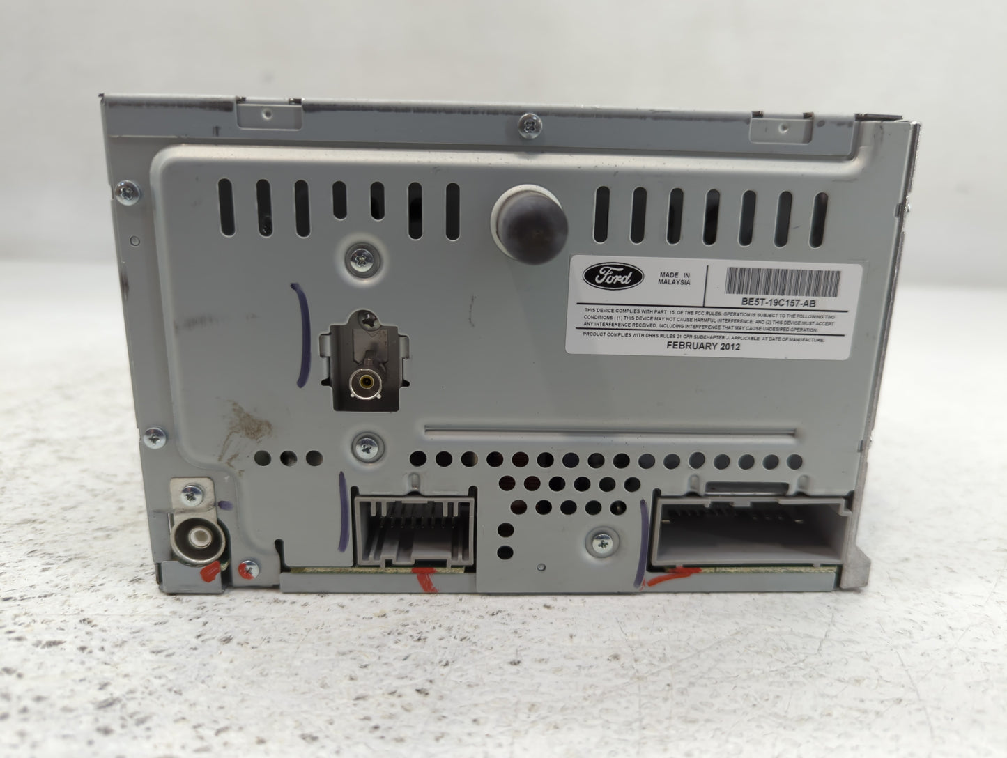 2010-2012 Ford Fusion Am Fm Cd Player Radio Receiver - Oemusedautoparts1.com