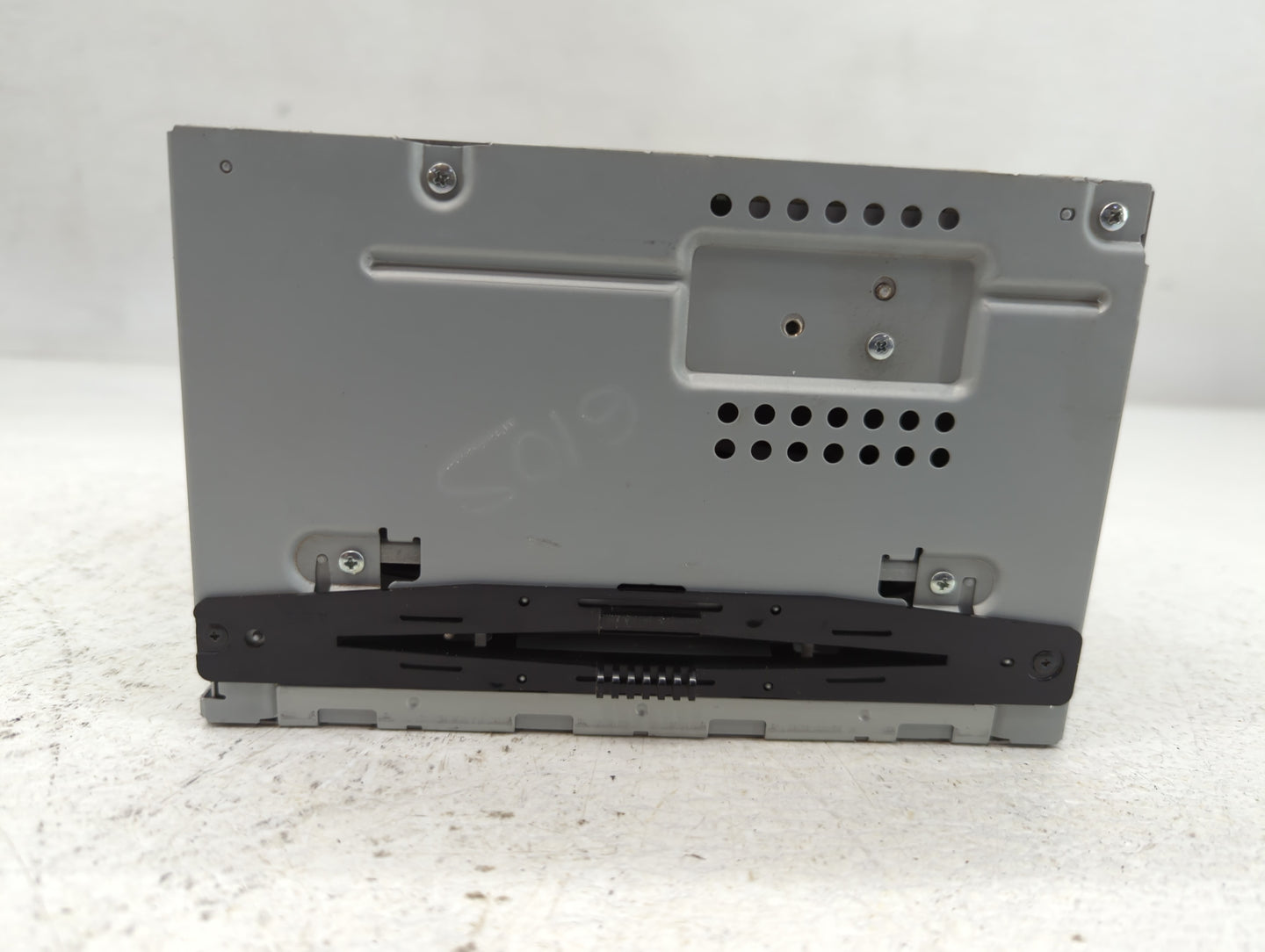 2010-2012 Ford Fusion Am Fm Cd Player Radio Receiver - Oemusedautoparts1.com