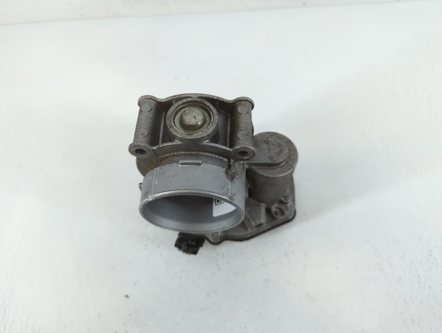 2010-2012 Ford Fusion Throttle Body P/N:DS7Z-A 122 12 3003456 Fits Fits 2009 2010 2011 2012 OEM Used Auto Parts - Oemusedaut