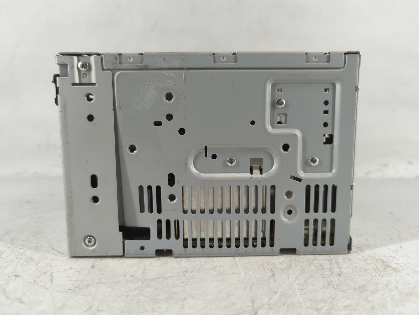 2010-2012 Ford Fusion Radio AM FM Cd Player Receiver Replacement P/N:BE5T-19C157-AB Fits Fits 2010 2011 2012 OEM Used Auto P