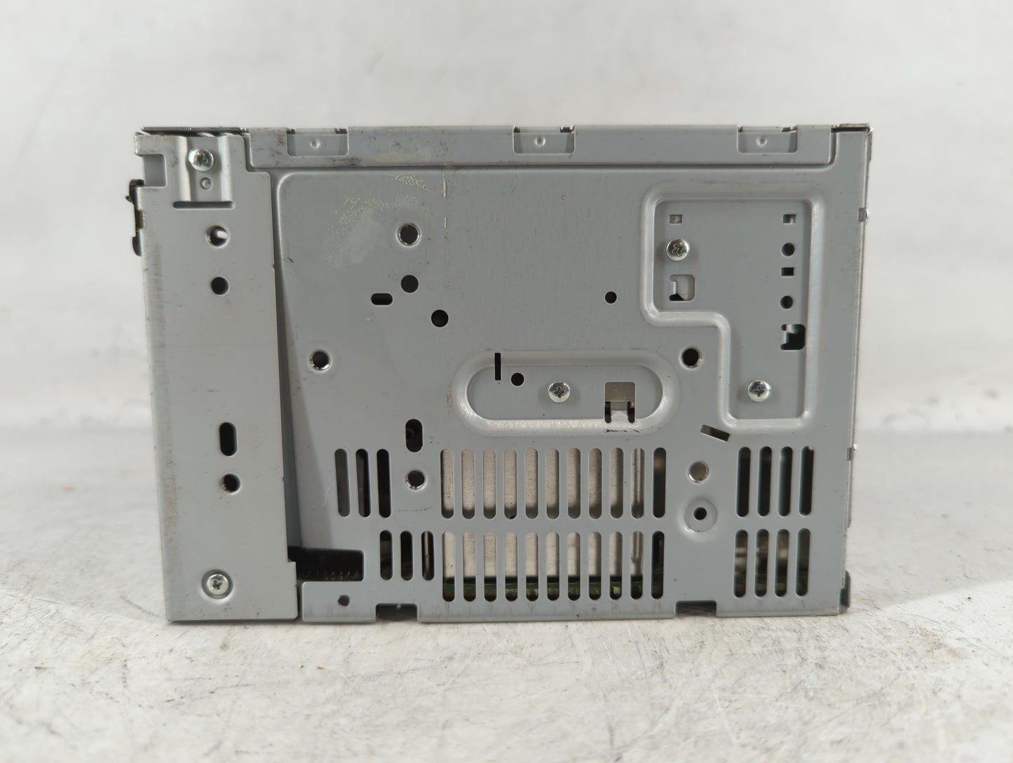 2010-2012 Ford Fusion Radio AM FM Cd Player Receiver Replacement P/N:BE5T-19C157-AB Fits Fits 2010 2011 2012 OEM Used Auto P
