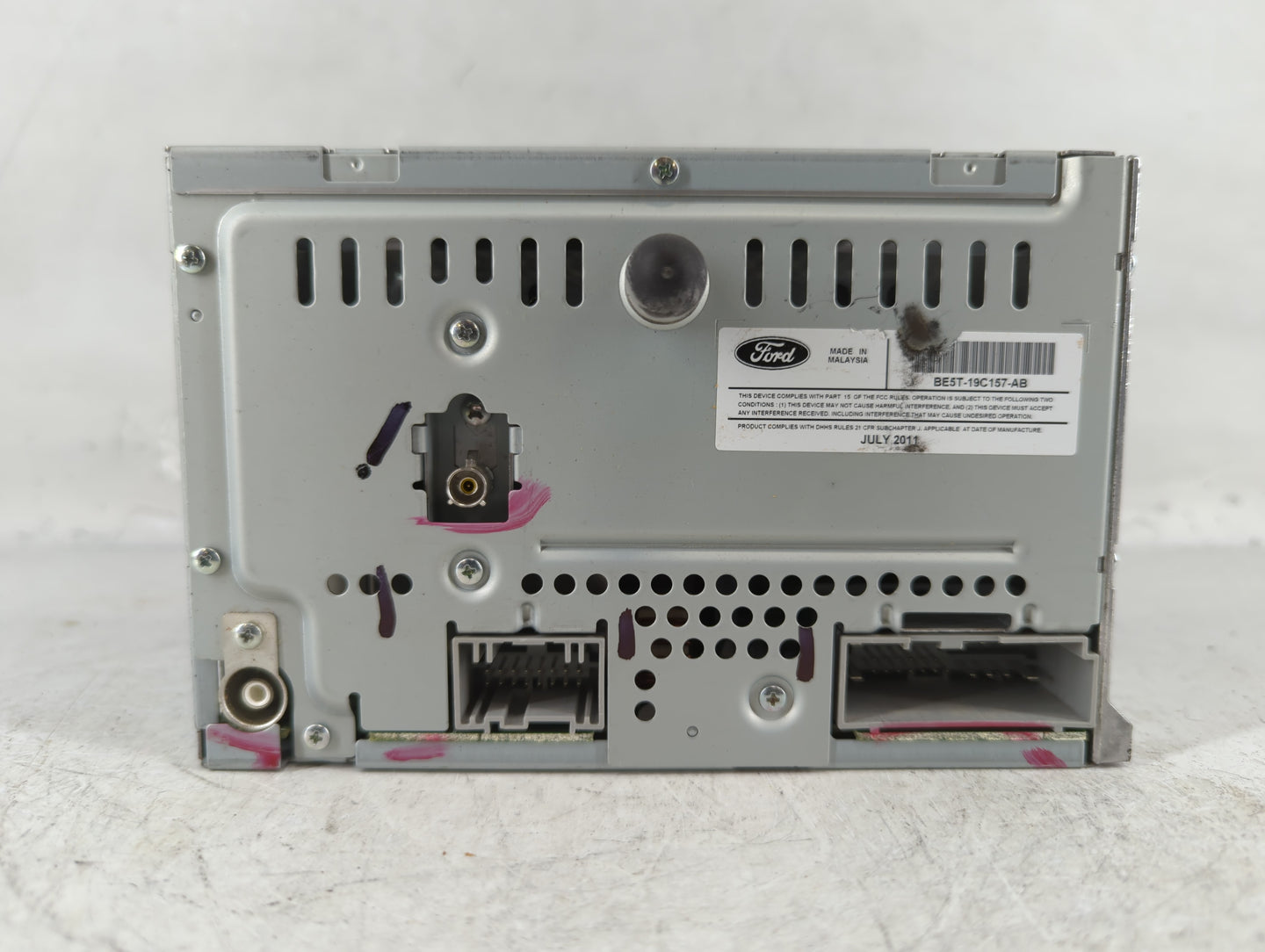 2010-2012 Ford Fusion Radio AM FM Cd Player Receiver Replacement P/N:BE5T-19C157-AB Fits Fits 2010 2011 2012 OEM Used Auto P