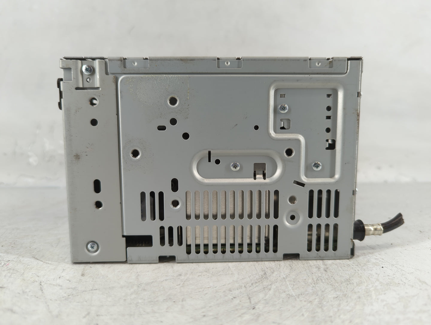 2010-2012 Ford Fusion Radio AM FM Cd Player Receiver Replacement P/N:BE5T-19C157-AB Fits Fits 2010 2011 2012 OEM Used Auto P