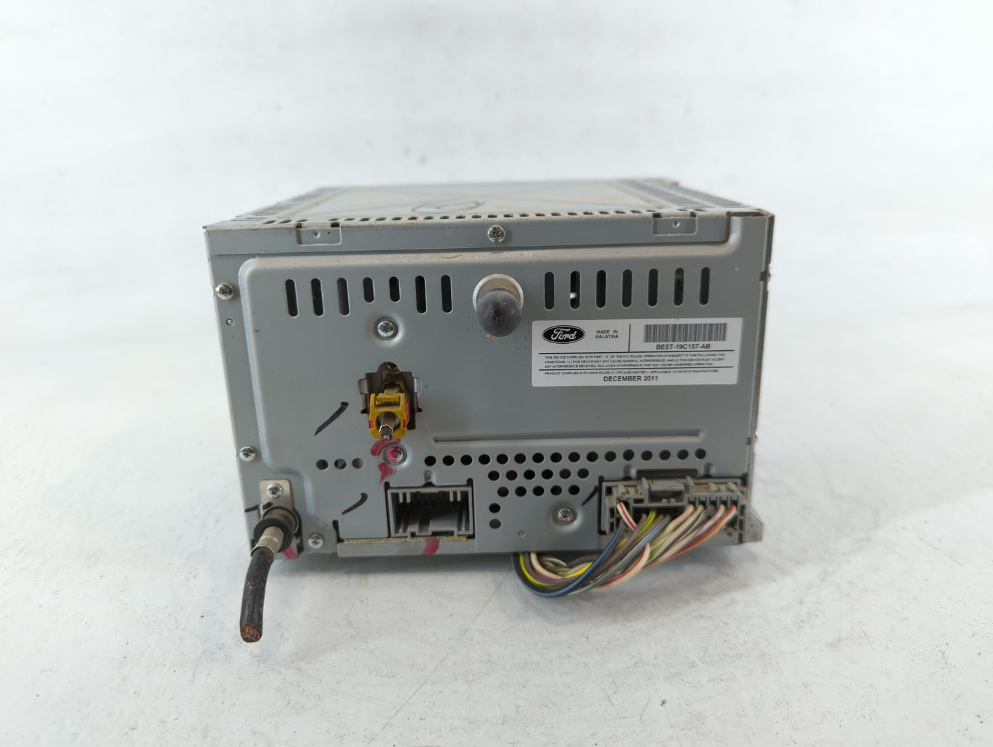 2010-2012 Ford Fusion Am Fm Cd Player Radio Receiver - Oemusedautoparts1.com
