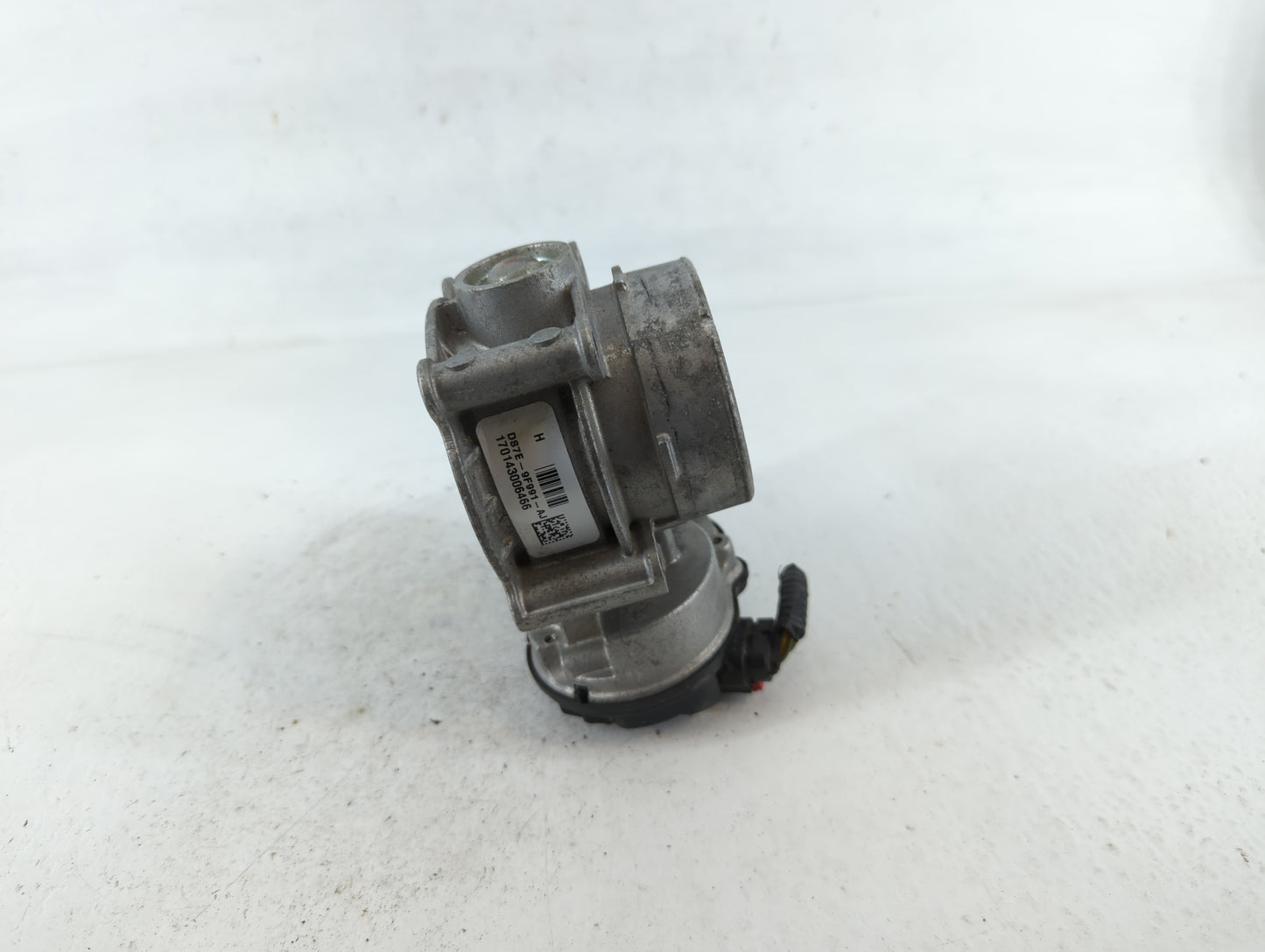 2010-2012 Ford Fusion Throttle Body P/N:170143006466 DS7E-9F991-AJ Fits Fits 2009 2010 2011 2012 OEM Used Auto Parts - Oemus