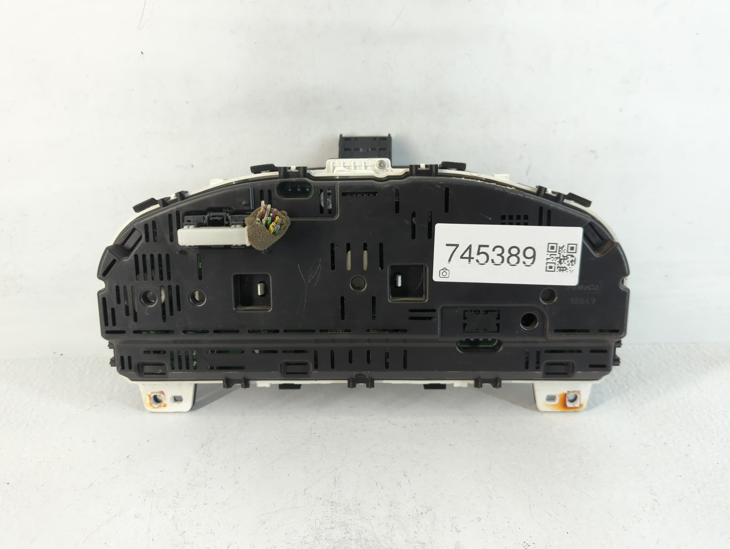 2011-2012 Ford Fusion Instrument Cluster Speedometer Gauges P/N:BE5T-10849-CD Fits Fits 2011 2012 OEM Used Auto Parts - Oemu
