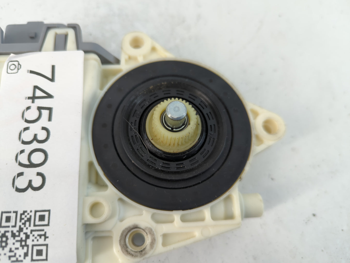 2006-2012 Ford Fusion Used Window Regulator Passenger Front 745393 - Oemusedautoparts1.com