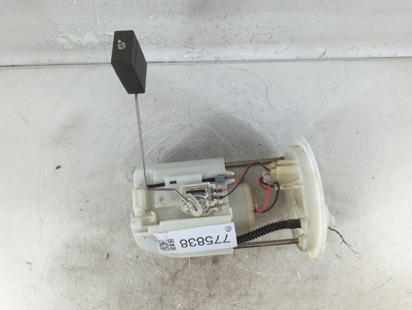 2010-2012 Ford Fusion Electrical Gas Fuel Pump Assembly - Oemusedautoparts1.com