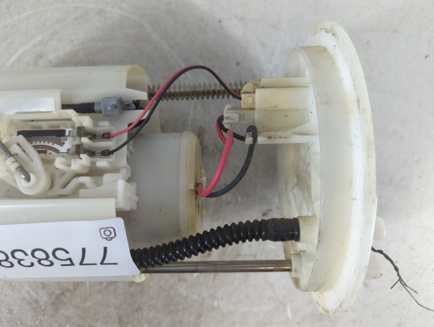 2010-2012 Ford Fusion Electrical Gas Fuel Pump Assembly - Oemusedautoparts1.com