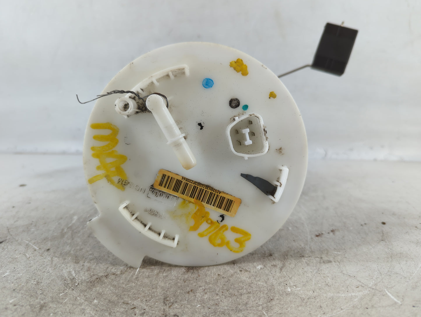 2010-2012 Ford Fusion Electrical Gas Fuel Pump Assembly - Oemusedautoparts1.com