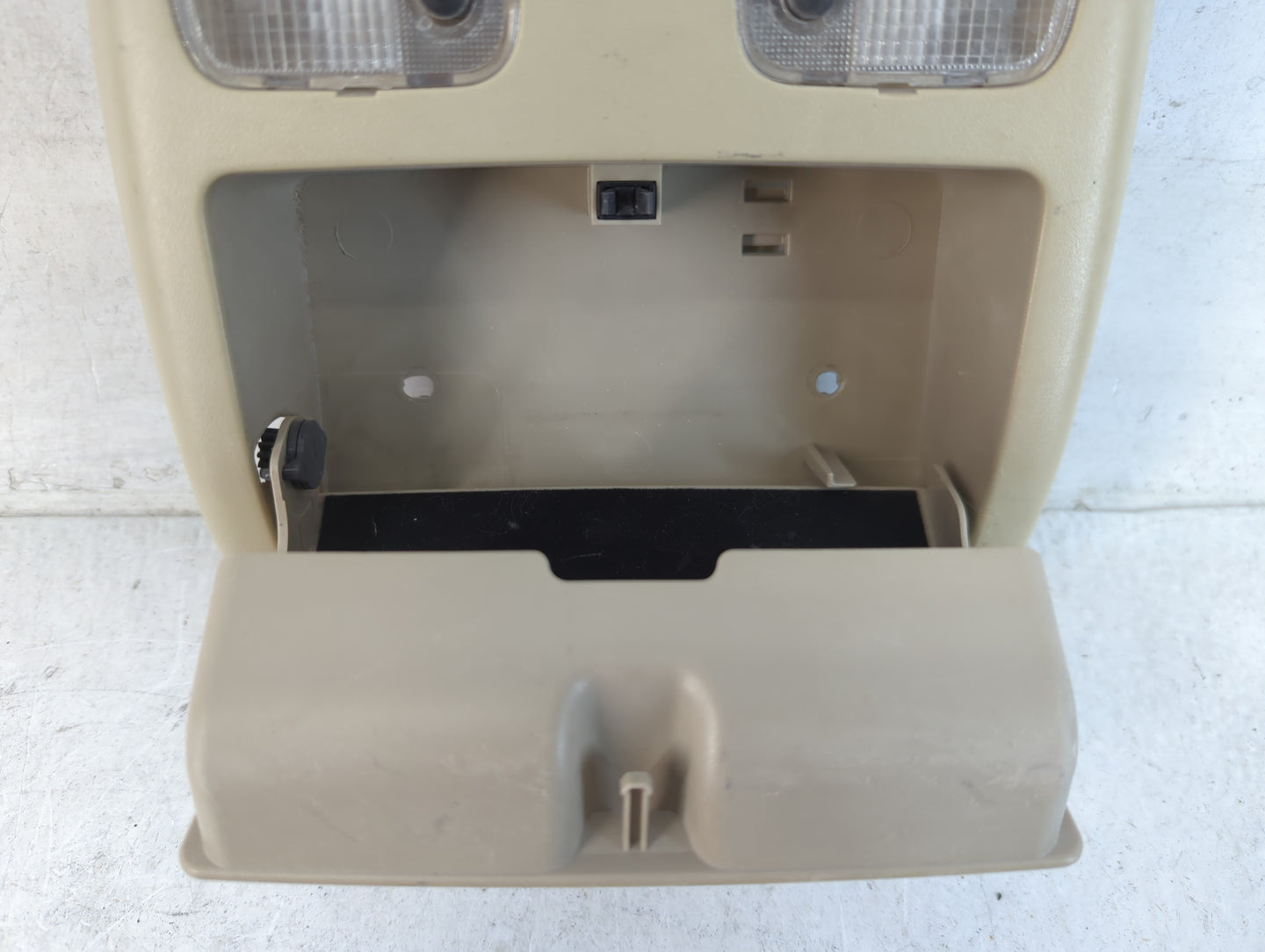 2012 Ford Fusion Overhead Roof Console - Oemusedautoparts1.com