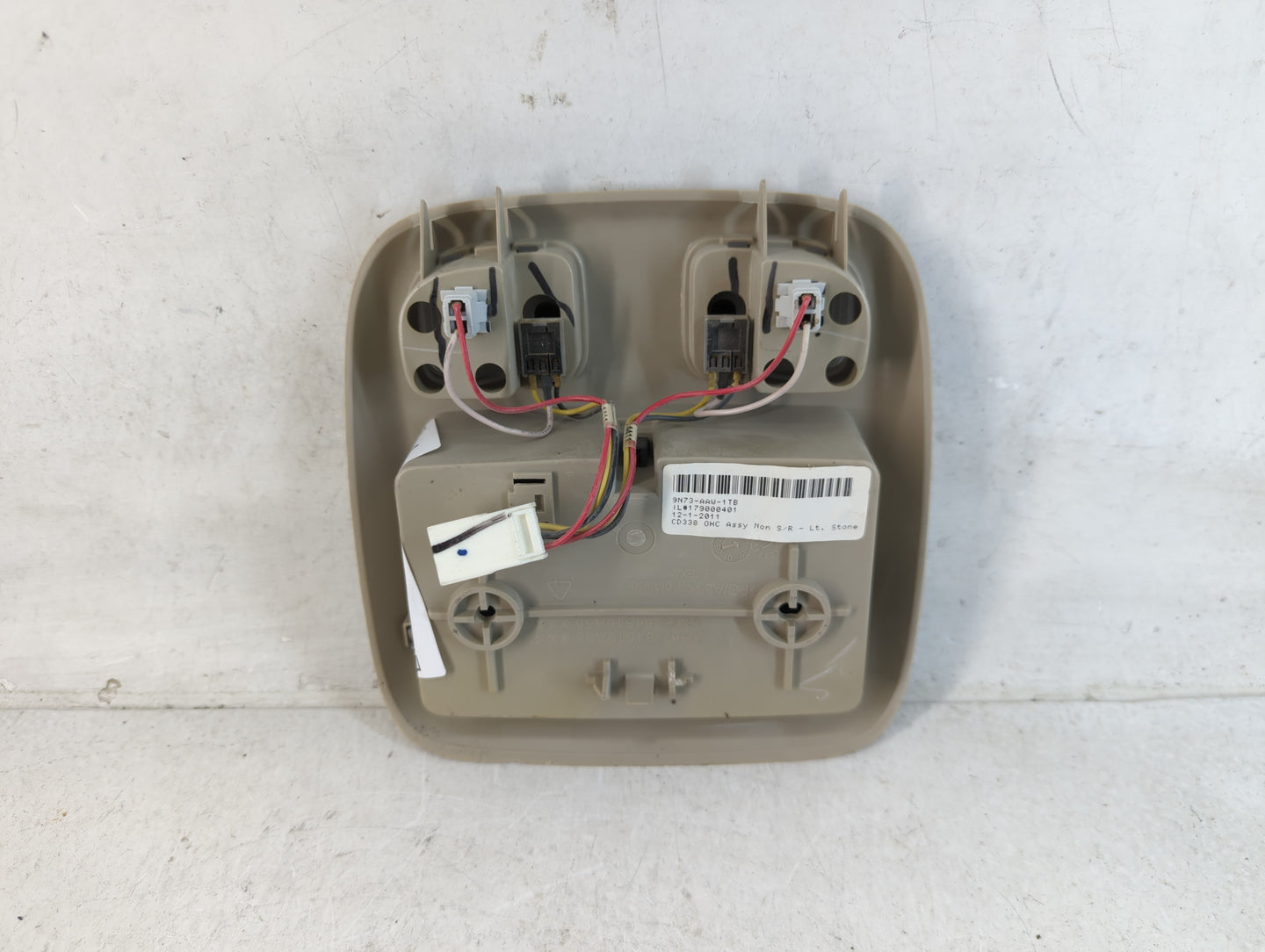 2012 Ford Fusion Overhead Roof Console - Oemusedautoparts1.com