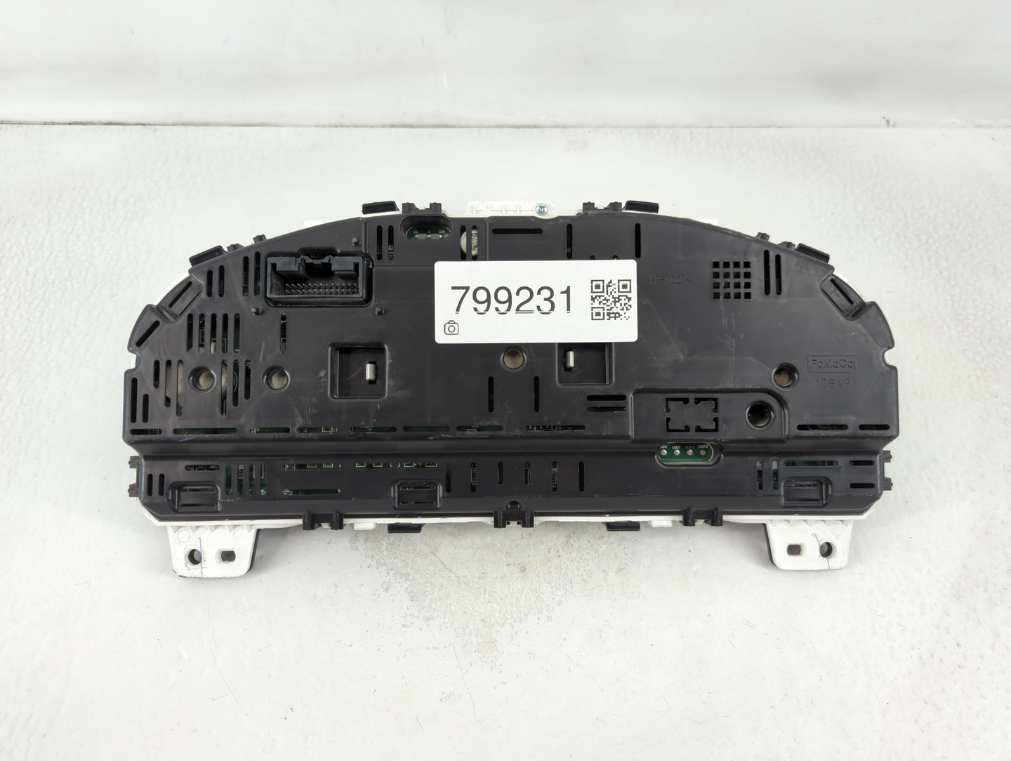 2011-2012 Ford Fusion Instrument Cluster Speedometer Gauges P/N:BE5T-10849-GD Fits Fits 2011 2012 OEM Used Auto Parts - Oemu