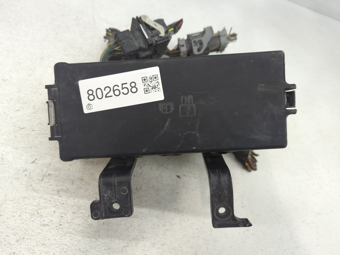 2010-2012 Ford Fusion Fusebox Fuse Box Panel Relay Module Fits Fits 2010 2011 2012 OEM Used Auto Parts - Oemusedautoparts1.c