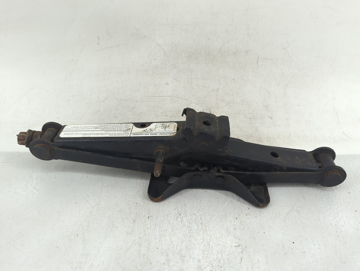 2012 Ford Fusion Spare Scissor Car Jack Black - Oemusedautoparts1.com