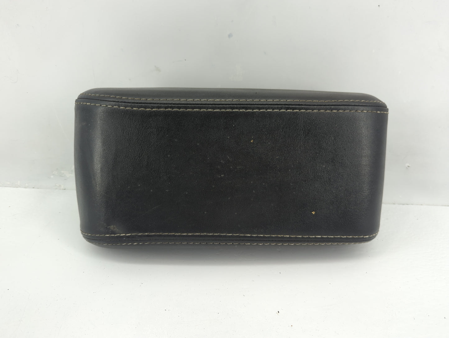 2010-2012 Ford Fusion Center Console Armrest Cover Lid Fits Fits 2010 2011 2012 OEM Used Auto Parts - Oemusedautoparts1.com