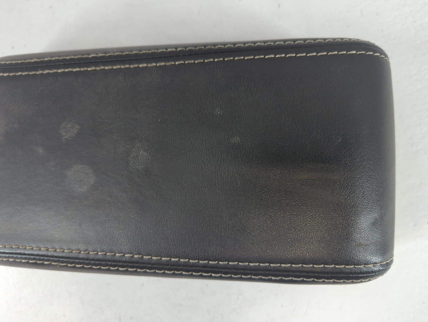 2012 Ford Fusion Center Console Armrest Cover Lid P/N:6E53-5406050-AA Fits OEM Used Auto Parts - Oemusedautoparts1.com
