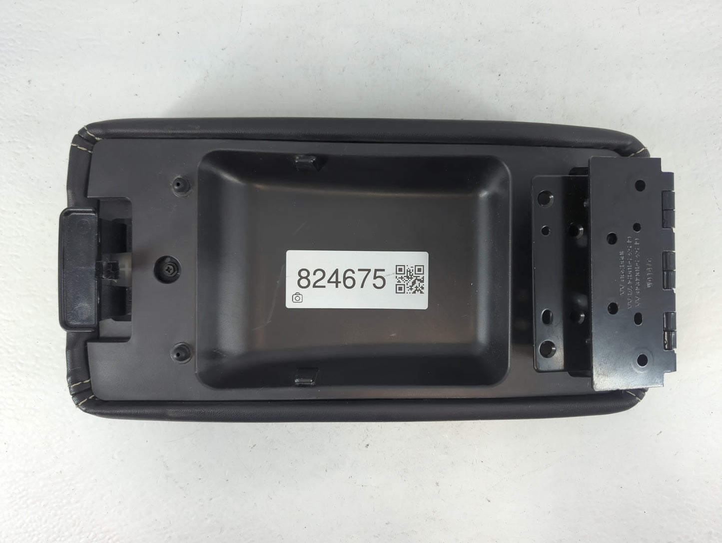 2012 Ford Fusion Center Console Armrest Cover Lid P/N:6E53-5406050-AA Fits OEM Used Auto Parts - Oemusedautoparts1.com