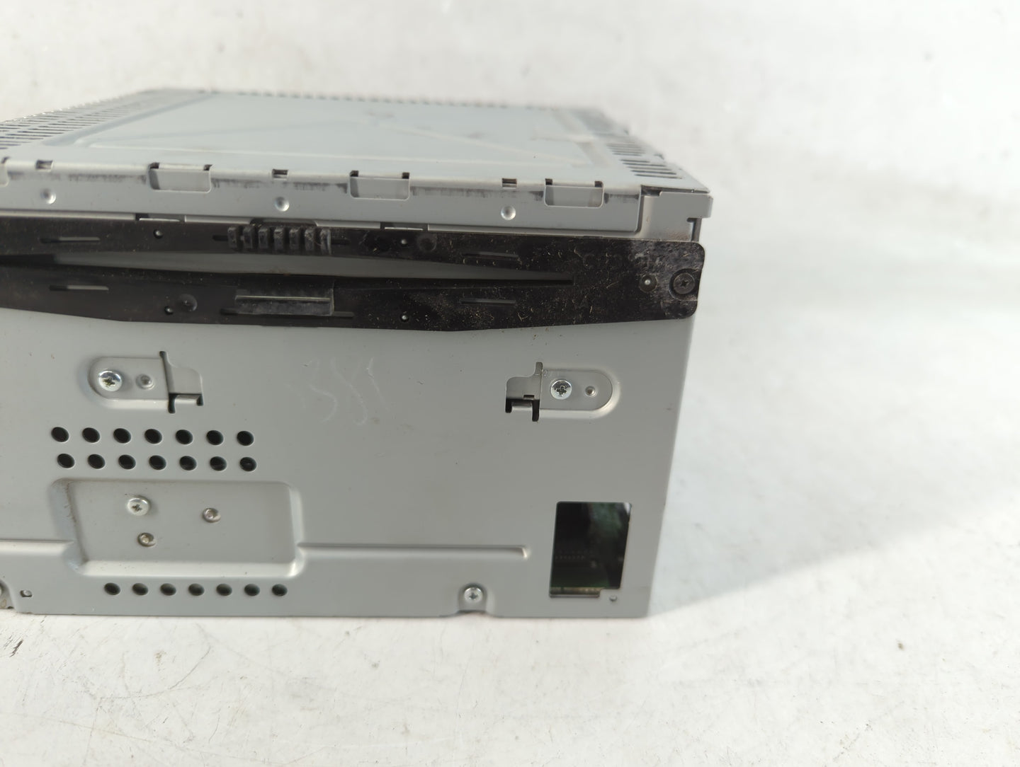 2010-2012 Ford Fusion Radio AM FM Cd Player Receiver Replacement P/N:BE5T-19C159-AA Fits Fits 2010 2011 2012 OEM Used Auto P