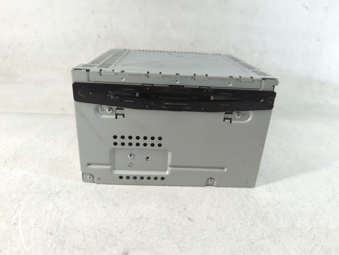 2010-2012 Ford Fusion Radio AM FM Cd Player Receiver Replacement P/N:BE5T-19C157-AB Fits Fits 2010 2011 2012 OEM Used Auto P