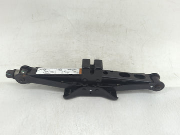 2012 Ford Fusion Spare Scissor Car Jack - Oemusedautoparts1.com