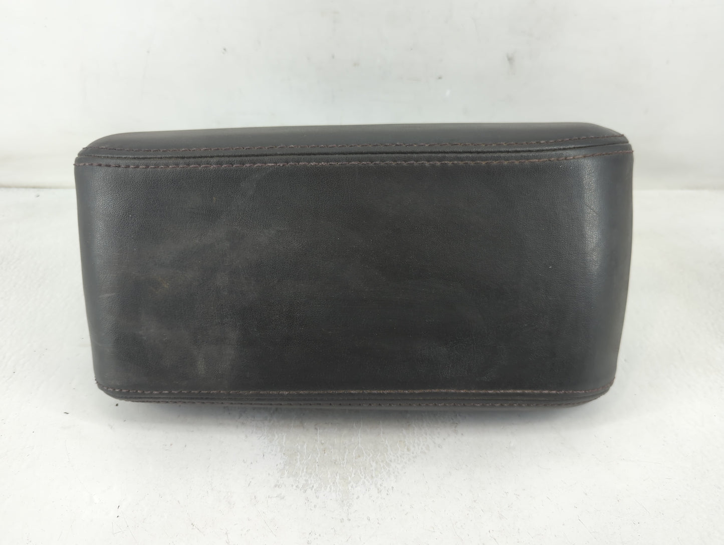 2012 Ford Fusion Center Console Armrest Cover Lid P/N:W1216B Fits OEM Used Auto Parts - Oemusedautoparts1.com