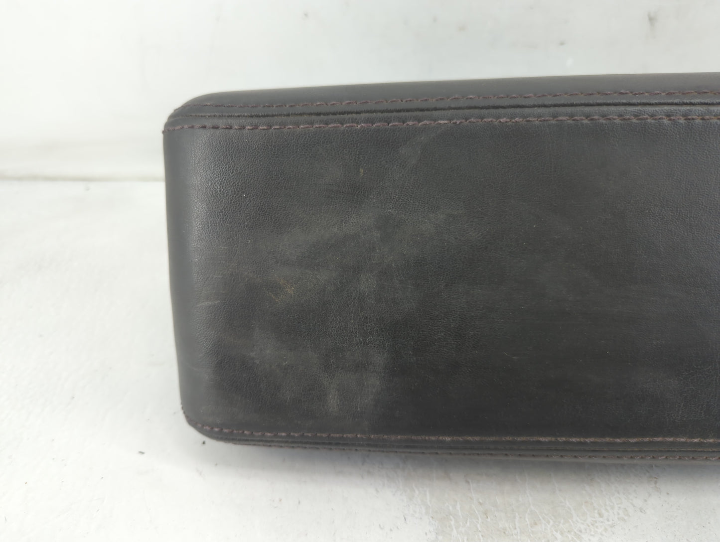 2012 Ford Fusion Center Console Armrest Cover Lid P/N:W1216B Fits OEM Used Auto Parts - Oemusedautoparts1.com