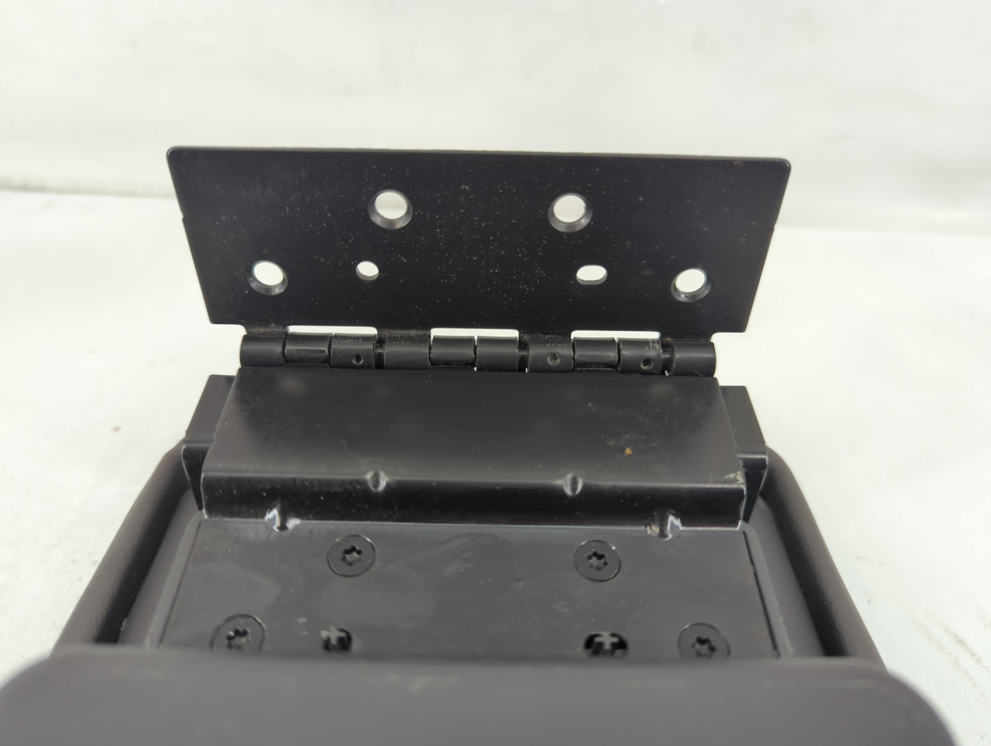 2012 Ford Fusion Center Console Armrest Cover Lid P/N:W1216B Fits OEM Used Auto Parts - Oemusedautoparts1.com
