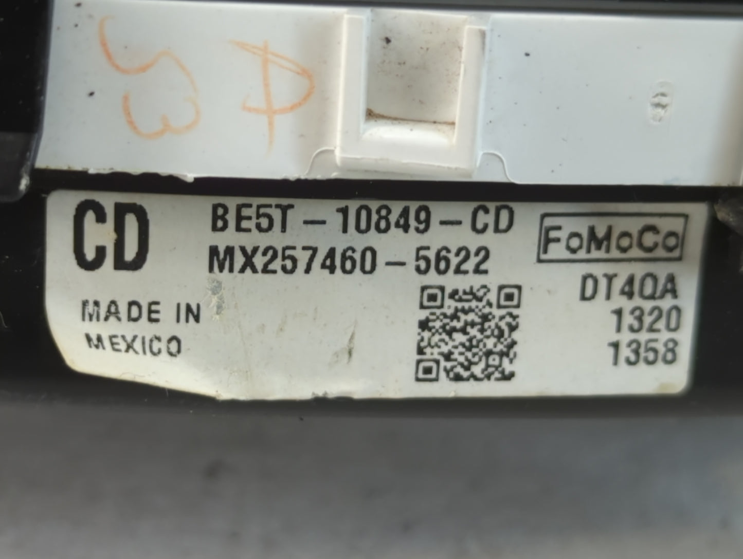 2011-2012 Ford Fusion Instrument Cluster Speedometer Gauges P/N:BE5T-10849-CD Fits Fits 2011 2012 OEM Used Auto Parts - Oemu