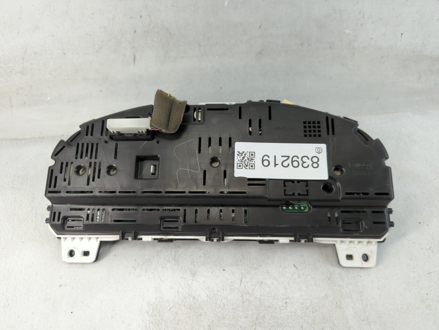 2011-2012 Ford Fusion Instrument Cluster Speedometer Gauges P/N:BE5T-10849-CD Fits Fits 2011 2012 OEM Used Auto Parts - Oemu