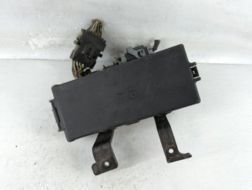 2010-2012 Ford Fusion Fusebox Fuse Box Panel Relay Module P/N:BE5T-14290-E Fits Fits 2010 2011 2012 OEM Used Auto Parts - Oe