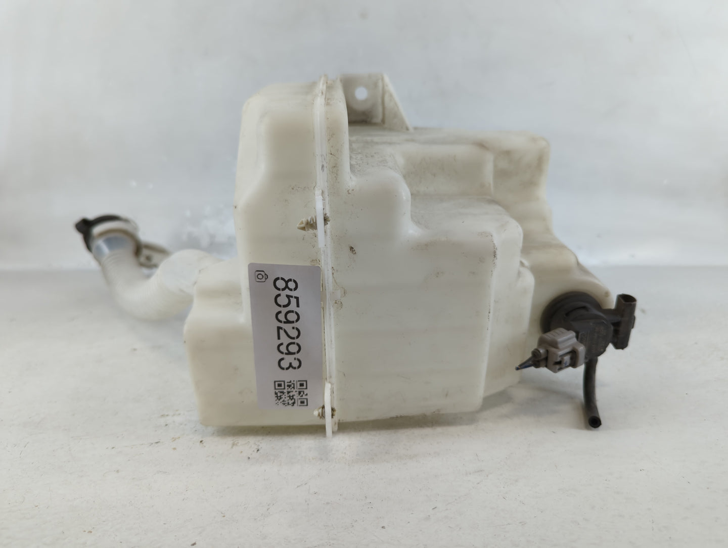 2010-2012 Ford Fusion Radiator Coolant Overflow Expansion Tank Bottle 859293 - Oemusedautoparts1.com