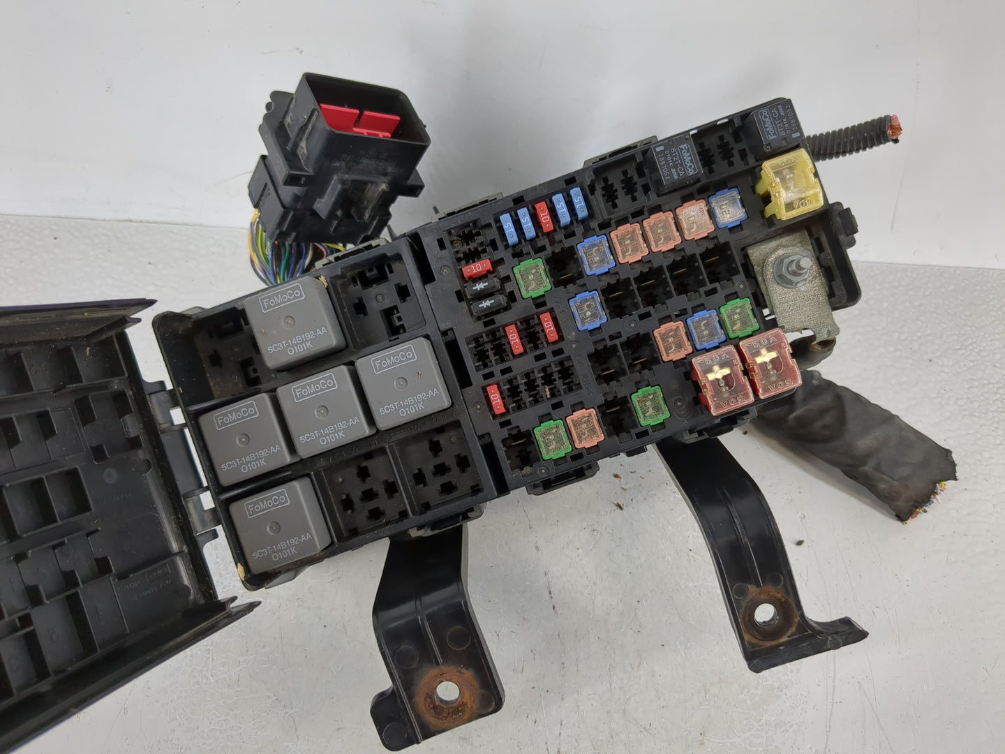 2010-2012 Ford Fusion Fusebox Fuse Box Panel Relay Module Fits Fits 2010 2011 2012 OEM Used Auto Parts - Oemusedautoparts1.c