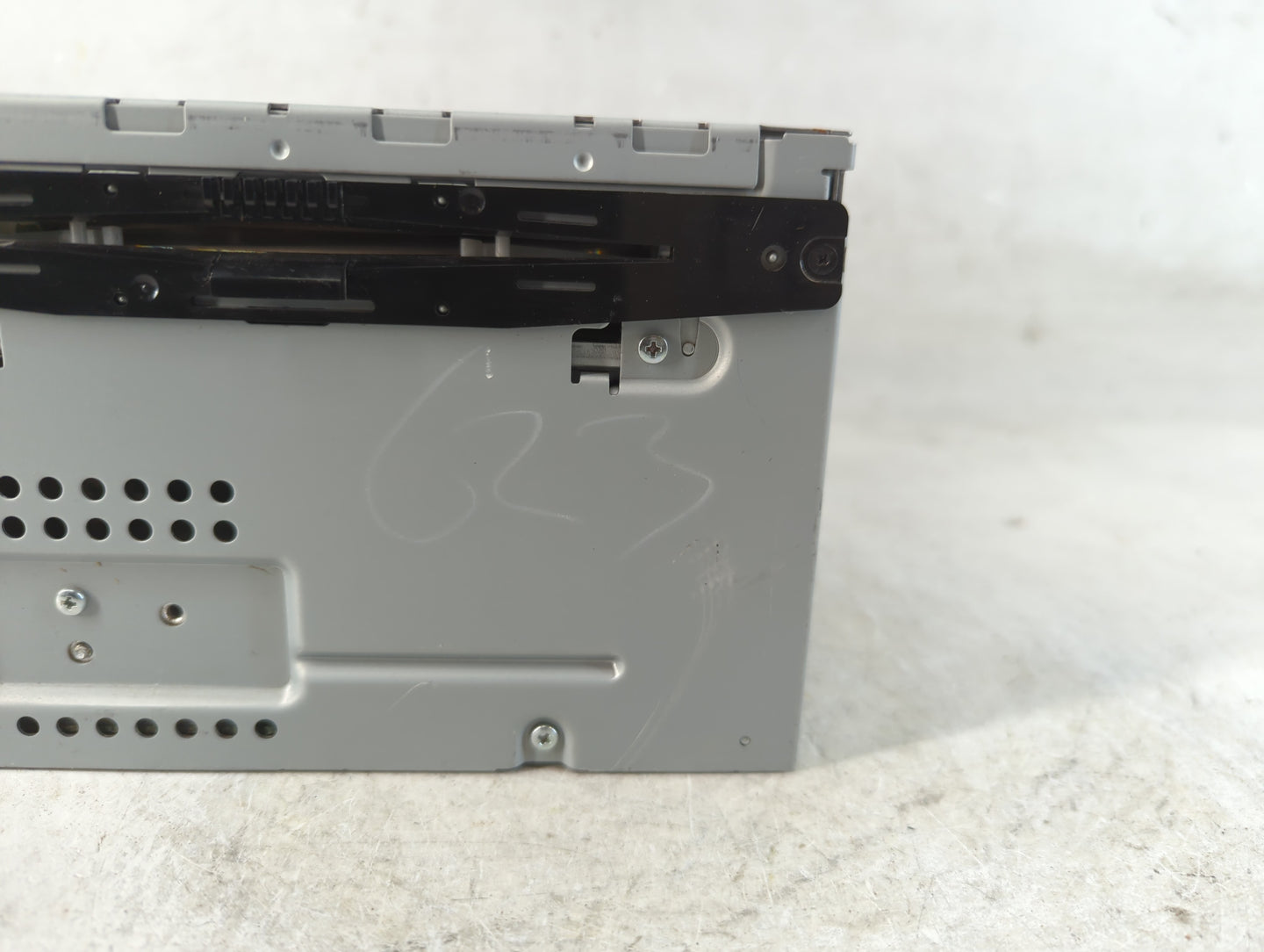 2010-2012 Ford Fusion Radio AM FM Cd Player Receiver Replacement P/N:BE5T-19C157-AB Fits Fits 2010 2011 2012 OEM Used Auto P